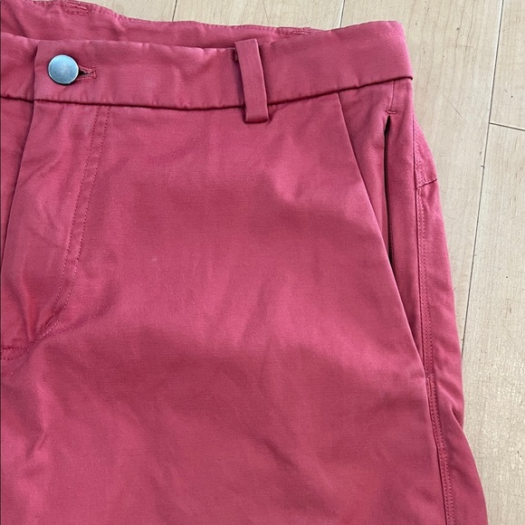 lululemon athletica Men 34” Shorts - salmon pink mauve - Picture 7 of 13